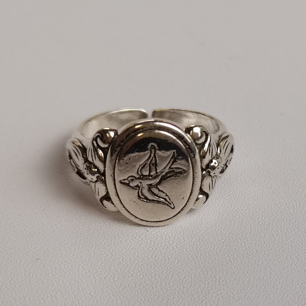 Second-hand ladies alloy rings